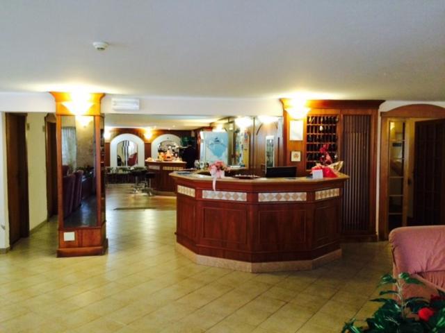 Hotel Glenn Римини Экстерьер фото